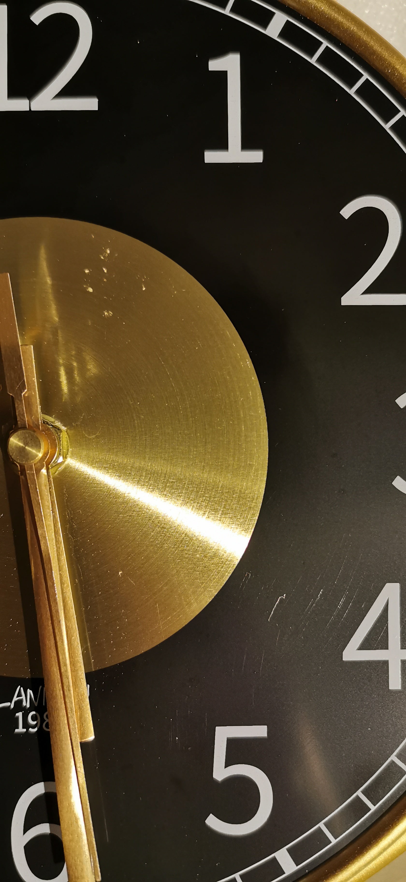 LANMOU Wall Clock Silent 54x40 cm | Metal Frame | Non-Ticking | Living Room, Bedroom, Office