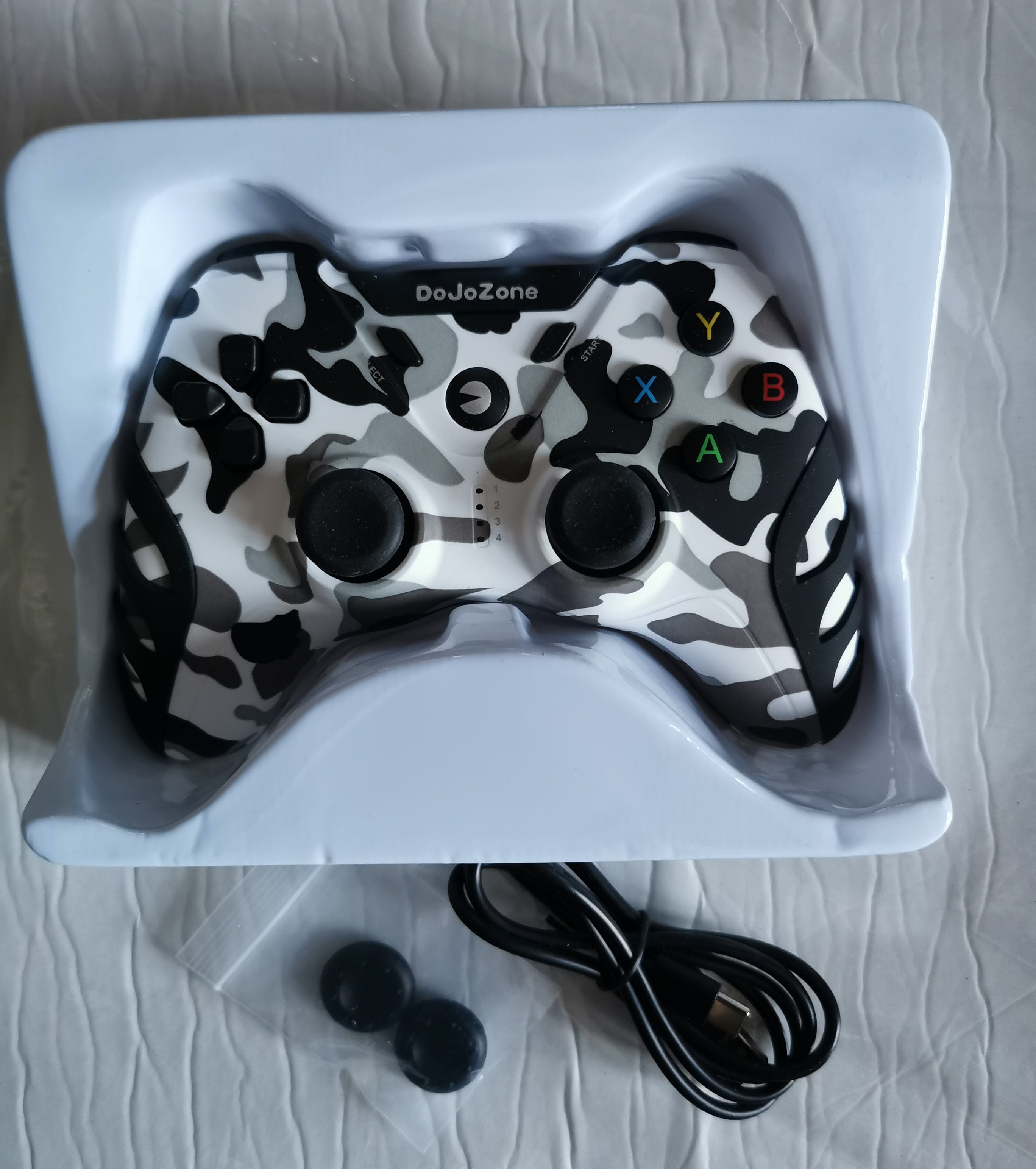 Bezprzewodowy Kontroler PC Gamepad z Joystickami Hall Effect – Kompatybilny z Windows/PS3