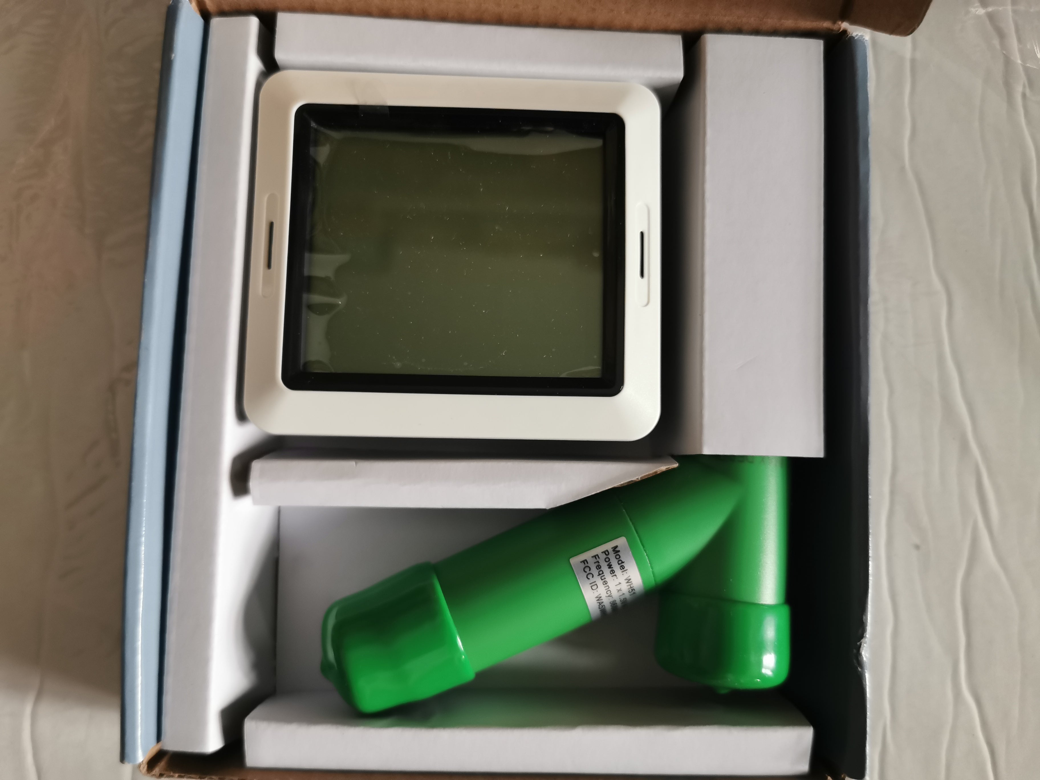 ECOWITT Soil Moisture Meter with Digital LCD Display for Indoor/Outdoor Use