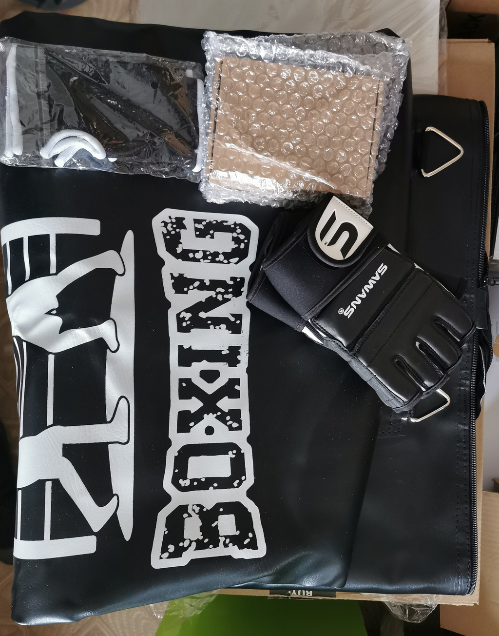 Heavy punching bag without filling 120 cm