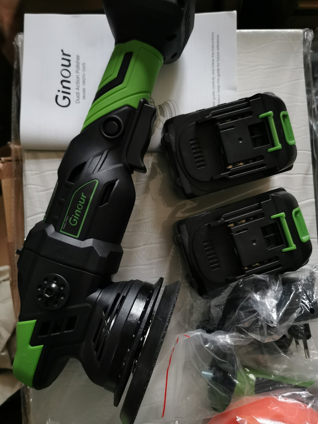 Ginour 900W Cordless DA Car Polisher – 15mm Orbit, 2x 3.0Ah Batteries
