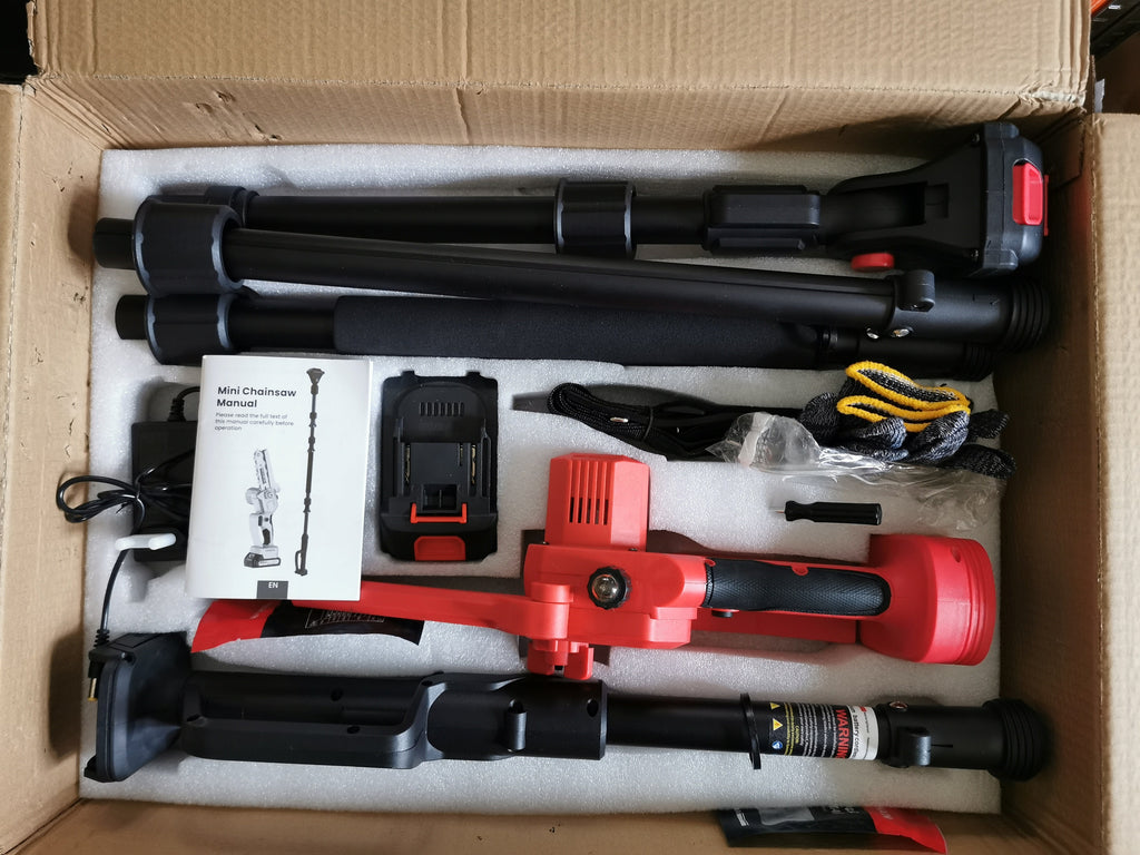 2-in-1 Mini Chainsaw and Telescopic Pruner 6 inches