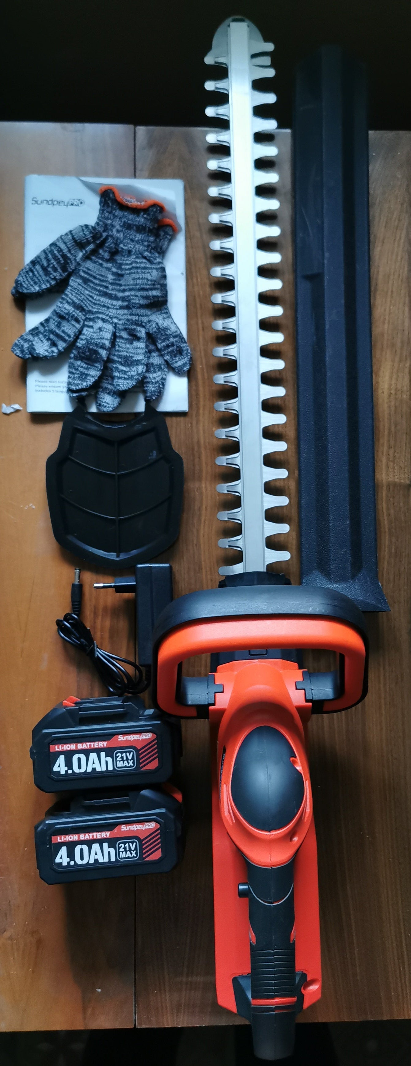 Nożyce do żywopłotu Sundpey PRO 21V – bezszczotkowe, akumulatorowe, 53cm