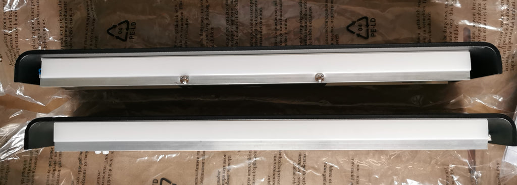Lampa ścienna 14W góra dół 41cm 2szt – Czarna