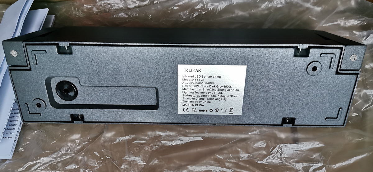 Lampa Ścienna z Czujnikiem Ruchu LED Obrotowa 36W IP65– Ciemnoszara