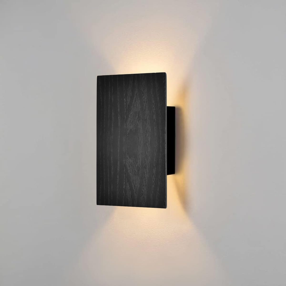 Vintage Wooden Wall Lamp - Black, 8W